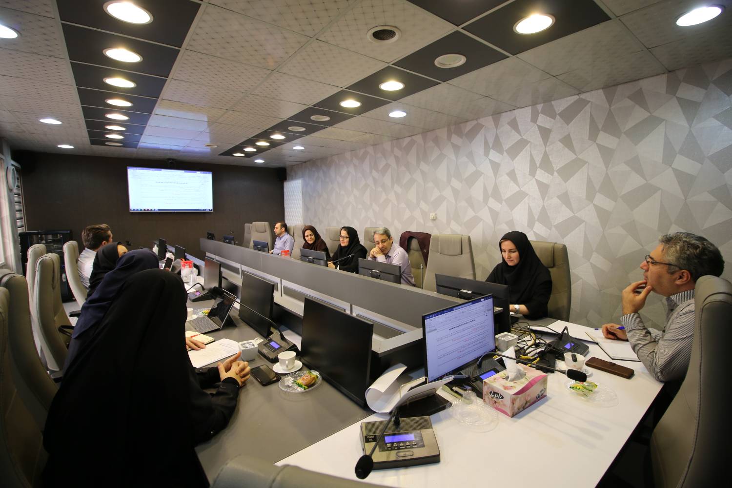 دومین جلسه کمیته علمی یازدهمین جشنواره آموزشی دکتر وثوق برگزار شد. 